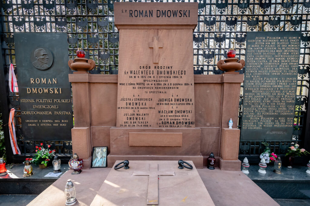 Roman Dmowski nagrobek