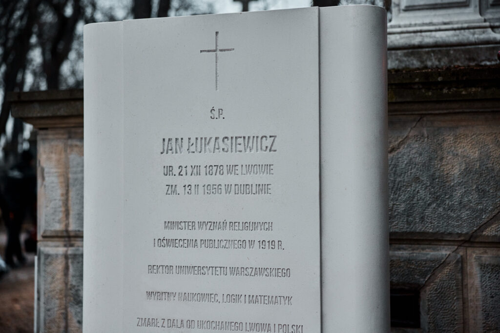 Jan Łukasiewicz nagrobek