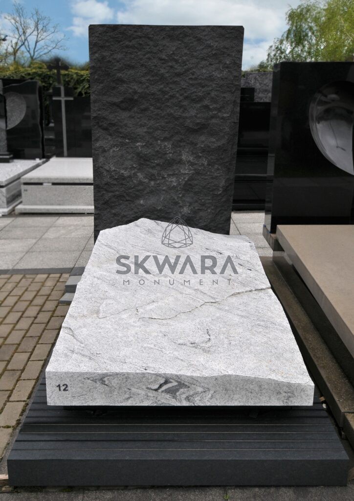 Nagrobek z ekspozycji Słopsk, ul. Wincentego Witosa 3 o numerze SŁ012